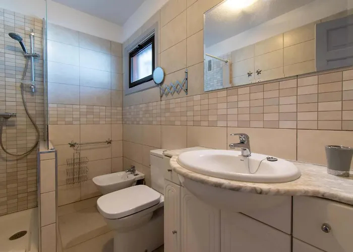 San Marino * Los Cristianos (Tenerife)